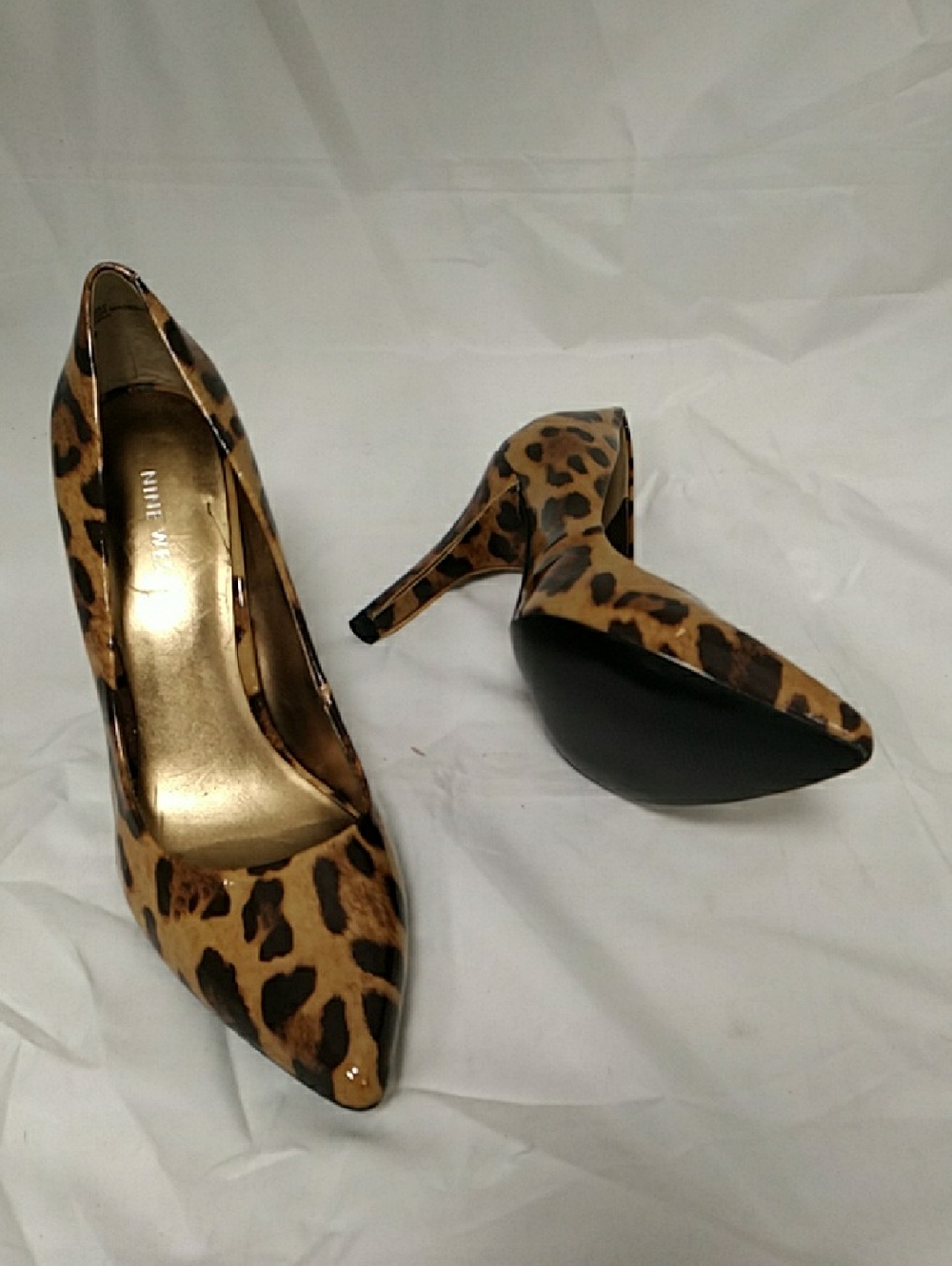 Nine West Gwendle Leopard Patent Pointed Toe Pumps 8.5 NEW